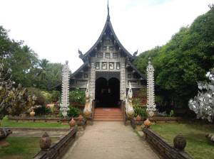 1. Wat Lok Molee