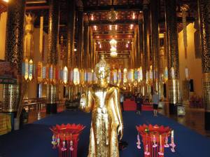 21. Wat Phra Singh interior